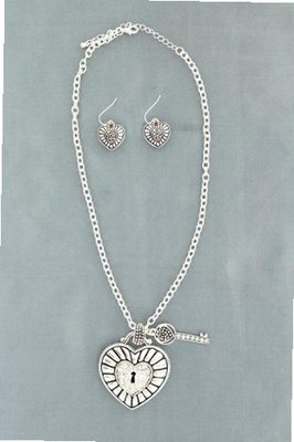 Blazin Roxx 29805 Locked Heart and Key Jewelry Set Silver