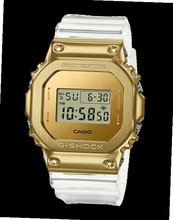 Casio GM-5600SG-9E