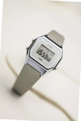 Casio LA680WEL-8EF