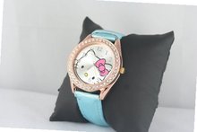 New in Box Hello Kitty Dial Crystal Case Blue Shiny Leather Ladies Girls
