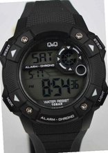 Q&Q M145-002