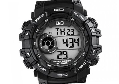 Q&Q M156-001