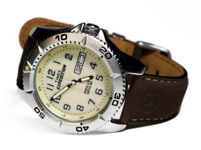 Timex T46681.