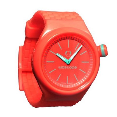 Wize & Ope Unisex Wize Club Analogue SH-CL-11 with Red Dial